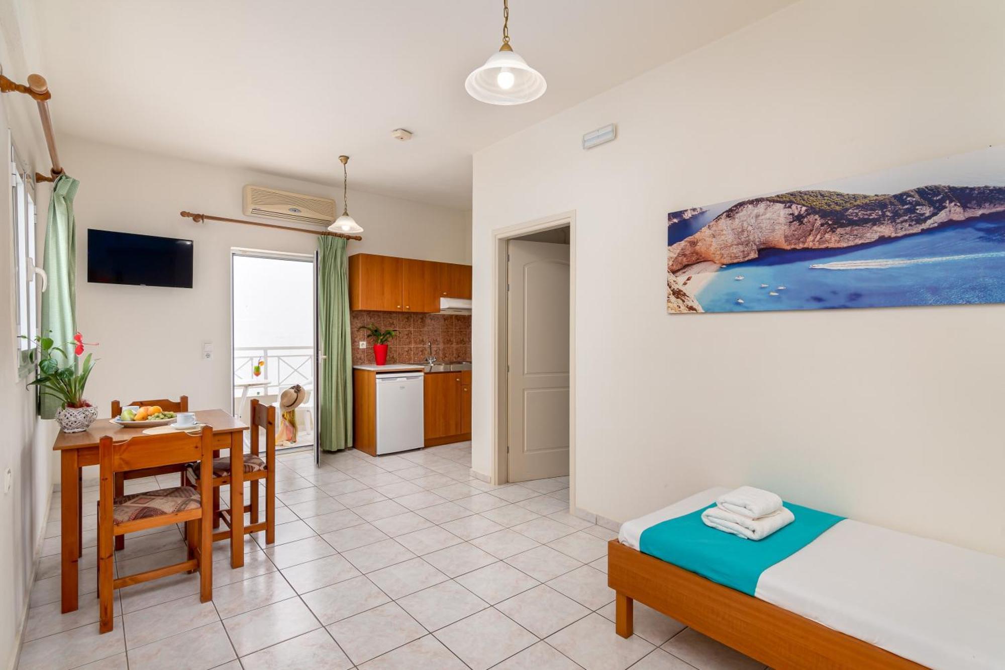 Mylos Apartments Anissaras Херсониссос Экстерьер фото